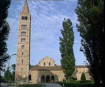 abbazia1.jpg (32815 byte)